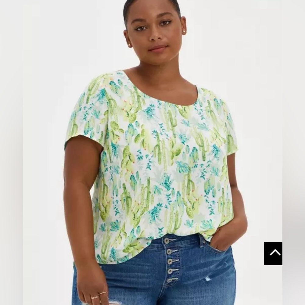 ❤️2/$15 or 3/$21❤️ Torrid Cactus Georgette Top, Size 00